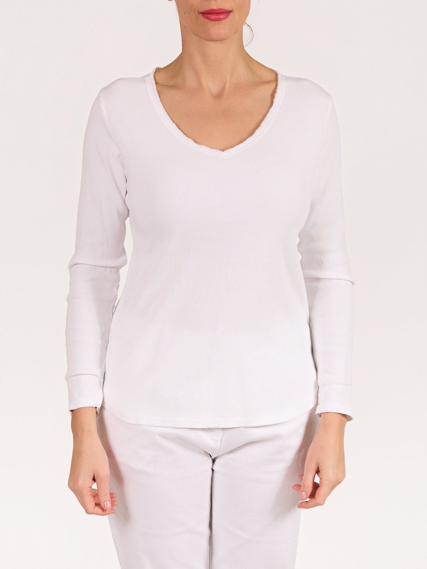 Pull doux col en V blanc
