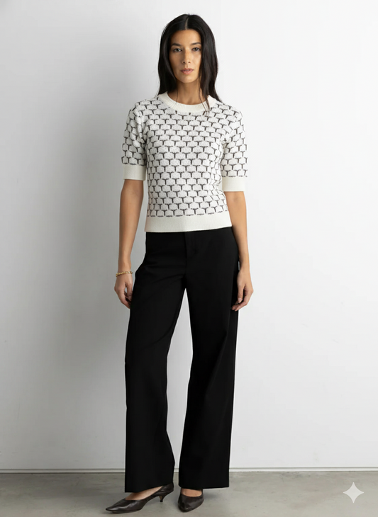 White and Black Short Sleeve Knit Sweater with Geometric Hexagon Design