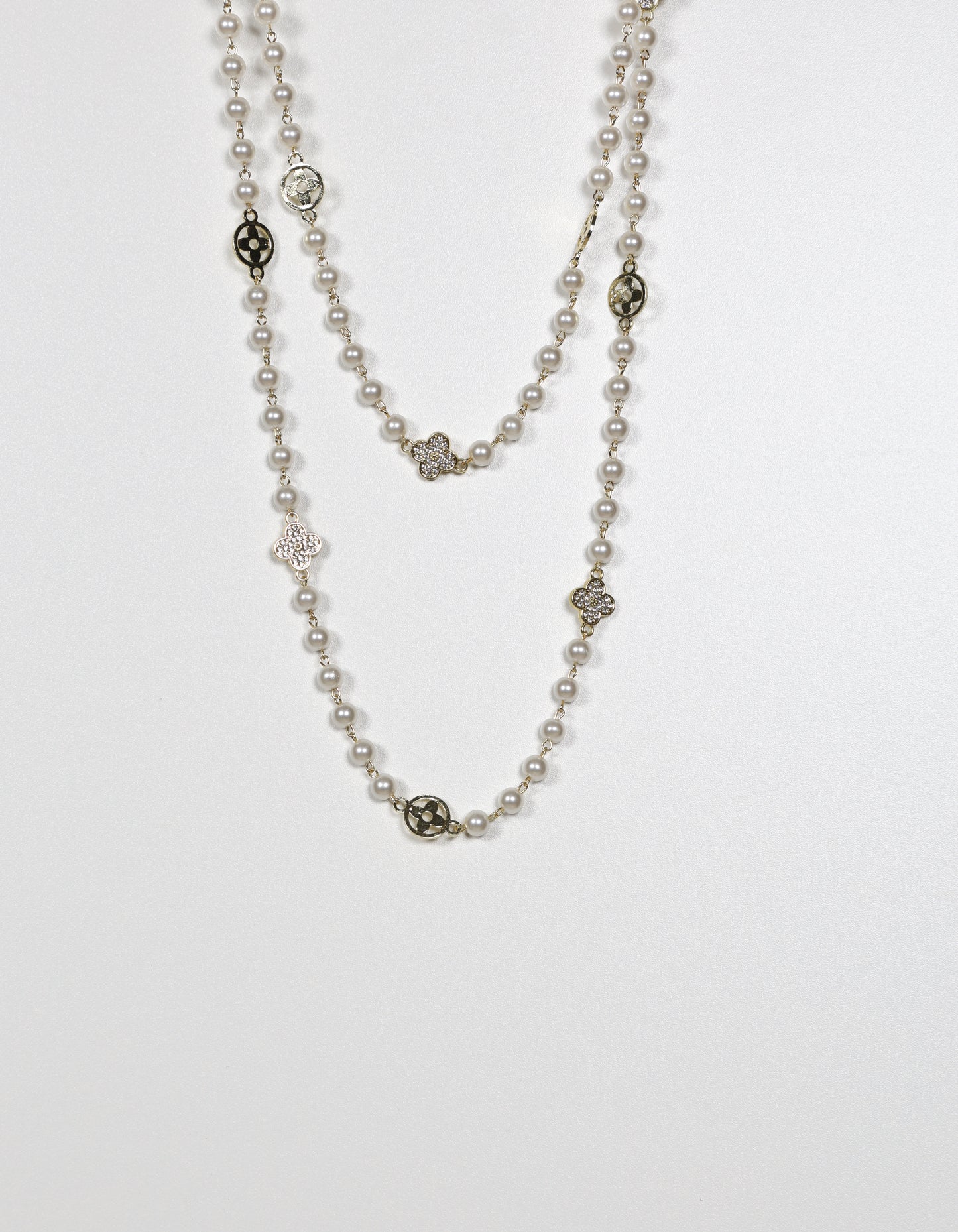 Pearl Necklace with Crystal-Embellished White Clovers